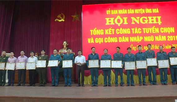 Huyện Ứng Hoà tổng kết công tác tuyển chọn và gọi công dân nhập ngũ năm 2019