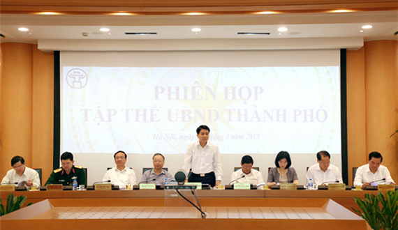 Tập thể UBND Thành phố xem xét một số nội dung trình kỳ họp bất thường năm 2019 của HĐND Thành phố