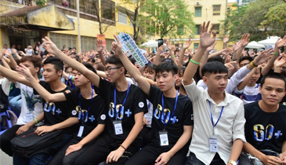 1.000 sinh viên Trường Đại học Khoa học Tự nhiên Hà Nội hưởng ứng chiến dịch Giờ Trái đất 2019