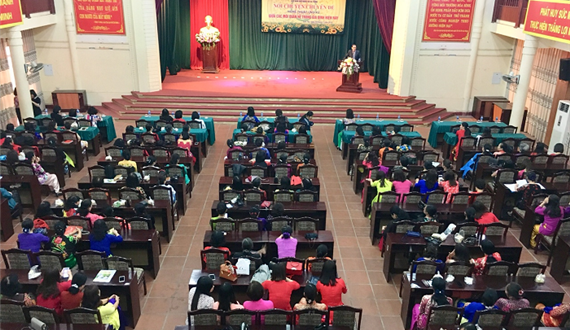 Nói chuyện chuyên đề “Nghệ thuật ứng xử giữa các mối quan hệ trong gia đình hiện nay”