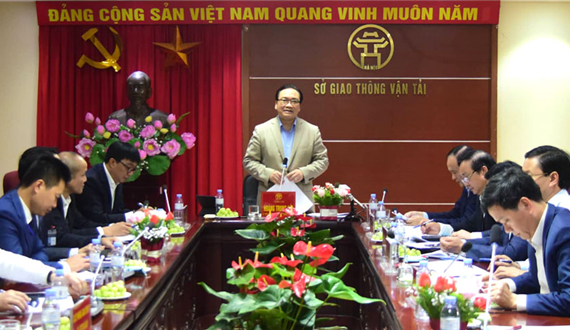 Bí thư Thành ủy Hà Nội Hoàng Trung Hải làm việc với Sở Giao thông - Vận tải