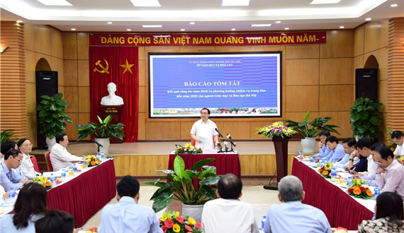 Bí thư Thành ủy Hà Nội Hoàng Trung Hải làm việc với Sở Giáo dục và Đào tạo