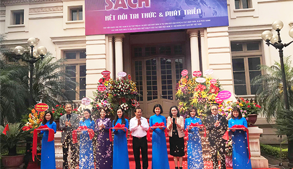 Sách – Kết nối tri thức và phát triển