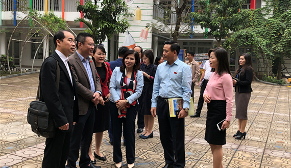 Giám sát việc đầu tư cơ sở vật chất, trang thiết bị dạy học tại quận Thanh Xuân