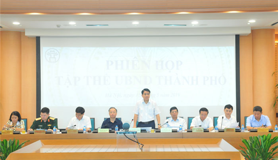Tập thể UBND thành phố Hà Nội xem xét, quyết định một số nội dung thuộc thẩm quyền