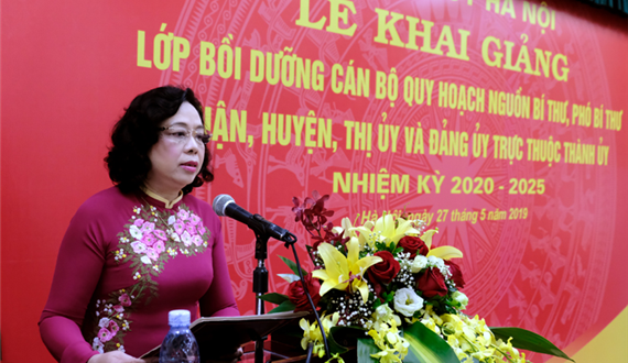 Khai giảng lớp bồi dưỡng cho 87 cán bộ quy hoạch chức danh Bí thư, Phó Bí thư quận, huyện, thị ủy