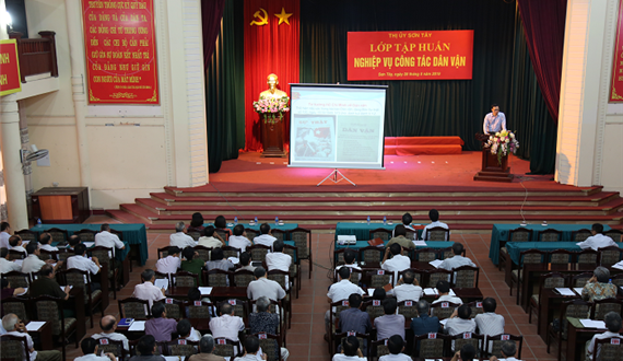 400 đại biểu tham gia tập huấn nghiện vụ công tác dân vận