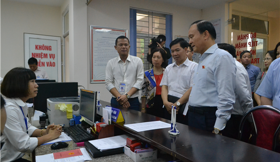 Thường trực HĐND thành phố Hà Nội: Giám sát tại thị xã Sơn Tây và Ban Quản lý Dự án đầu tư xây dựng công trình cấp nước, thoát nước và môi trường Thành phố