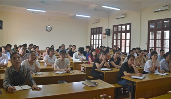 Thị xã Sơn Tây khai giảng Lớp bồi dưỡng kết nạp Đảng