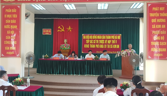 Phó Chủ tịch HĐND Thành phố Phùng Thị Hồng Hà tiếp xúc cử tri tại Thanh Oai