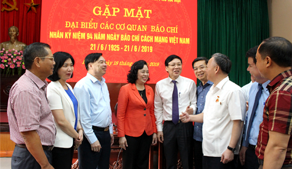 Thành phố Hà Nội gặp mặt đại biểu các cơ quan báo chí Trung ương, địa phương