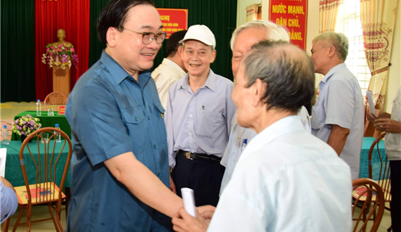 Bí thư Thành ủy Hà Nội Hoàng Trung Hải dự sinh hoạt chi bộ tại huyện Đan Phượng