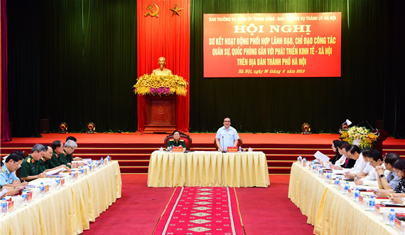 Ban Thường vụ Quân ủy Trung ương và Ban Thường vụ Thành ủy Hà Nội bàn giải pháp tăng cường hiệu quả công tác phối hợp