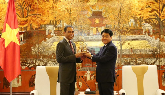 Chủ tịch UBND Thành phố Nguyễn Đức Chung tiếp Đại sứ đặc mệnh toàn quyền Malaysia