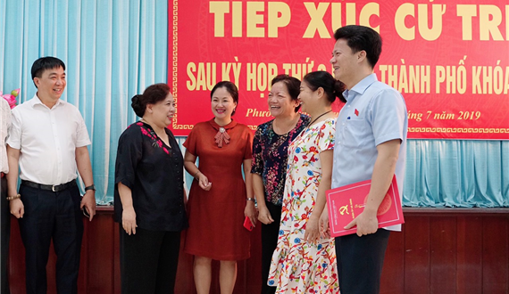 Chủ tịch HĐND thành phố Hà Nội Nguyễn Thị Bích Ngọc  tiếp xúc cử tại quận Hà Đông