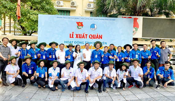 Lễ xuất quân đoàn tình nguyện tại Lào của tuổi trẻ Thủ đô