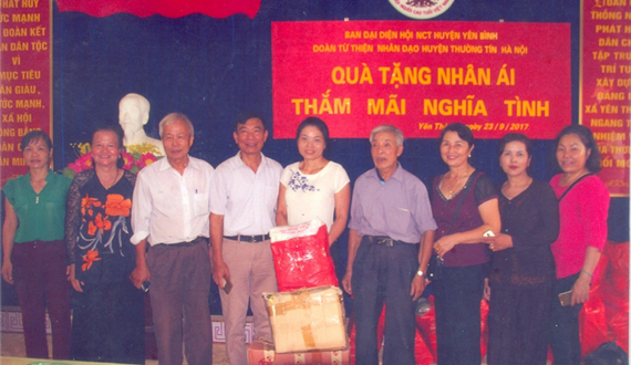 Tận tâm làm từ thiện