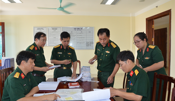 Cục Quân y: Kiểm tra công tác quản lý, chăm sóc sức khoẻ và phòng dịch bệnh tại Sư đoàn Bộ binh 301