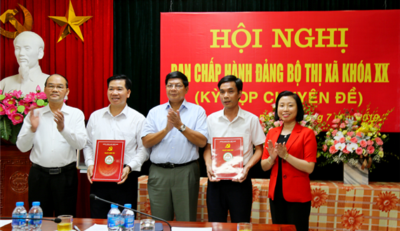 Ban Chấp hành Đảng bộ thị xã Sơn Tây tổ chức Hội nghị chuyên đề tháng 7-2019