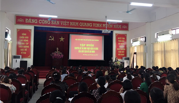 Hội viên Hội phụ nữ huyện Đan Phượng tích cực thi đua học tập, làm theo Di chúc Chủ tịch Hồ Chí Minh