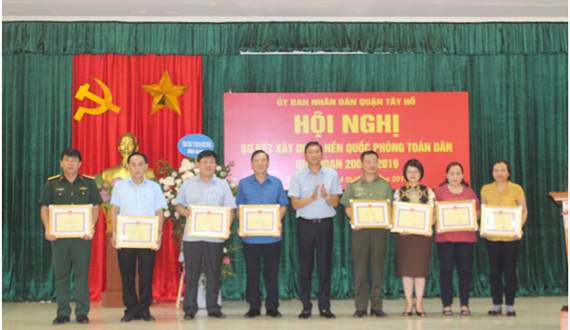 Quận Tây Hồ sơ kết xây dựng nền Quốc phòng toàn dân giai đoạn 2009-2019