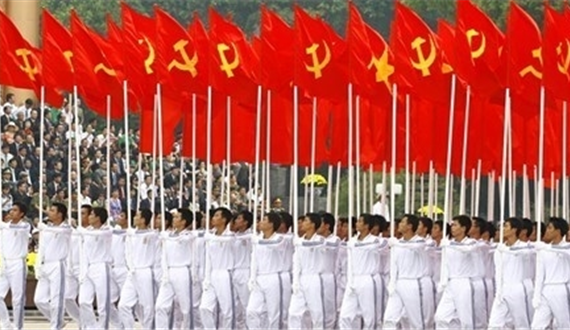 "Kính chiếu yêu" và "gậy như ý"