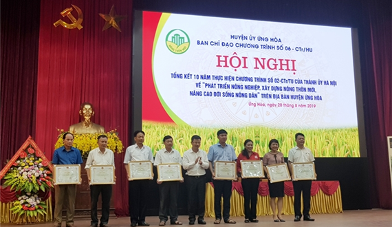 Huyện Ứng Hòa tổng kết 10 năm thực hiện Chương trình số 02-CTr/TU của Thành ủy về “Phát triển nông nghiệp,  xây dựng nông thôn mới, nâng cao đời sống nông dân”