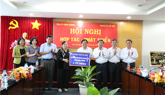 Thành phố Hà Nội và tỉnh Bình Dương: Hội nghị hợp tác, phát triển