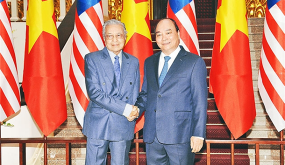 Thủ tướng Nguyễn Xuân Phúc đón, hội đàm với Thủ tướng Ma-lai-xi-a M.Mô-ha-mét