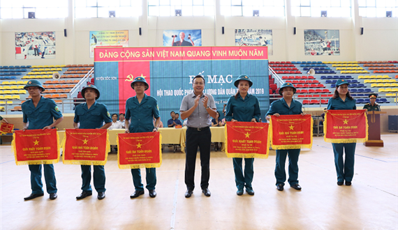 Bế mạc Hội thao quốc phòng lực lượng dân quân, tự vệ huyện Sóc Sơn năm 2019