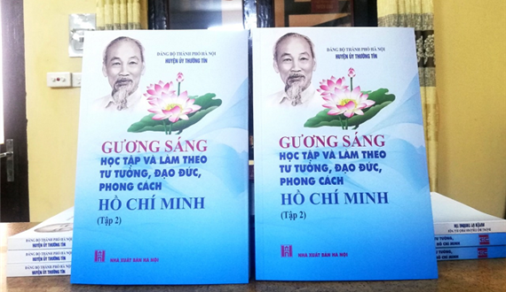 Huyện ủy Thường Tín phát hành cuốn sách “Gương sáng học tập và làm theo tư tưởng, đạo đức, phong cách Hồ Chí Minh tập 2”