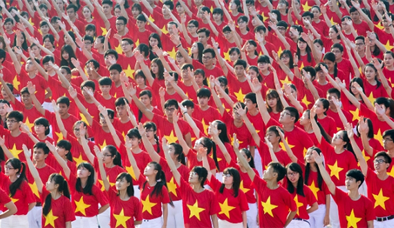Hãy bày tỏ lòng yêu nước đúng cách