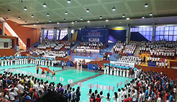 800 vận động viên Giải cầu lông Học sinh - Sinh viên