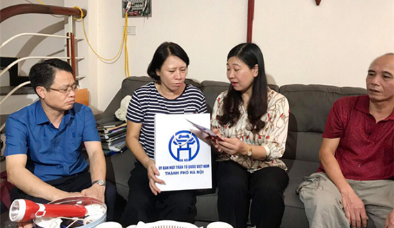 Giải quyết hậu quả vụ hỏa hoạn tại Công ty Rạng Đông: Hà Nội tích cực chăm lo sức khỏe người dân
