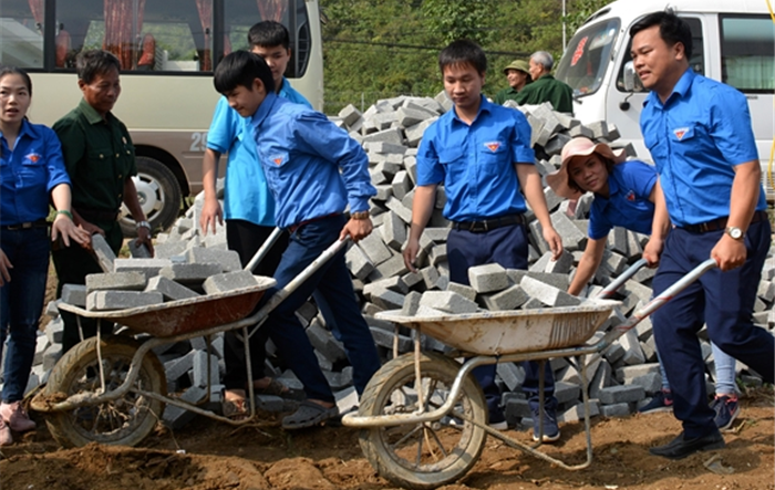 Dân chủ gắn chặt với kỷ cương phép nước vì sự ổn định, phát triển của đất nước