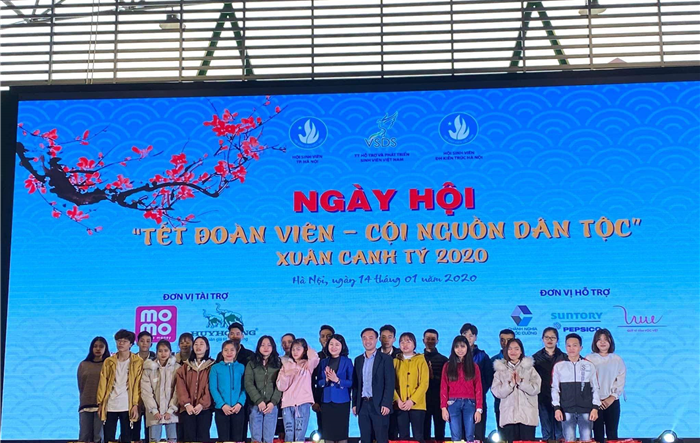 Mang Tết sum vầy đến với đoàn viên, sinh viên Thủ đô