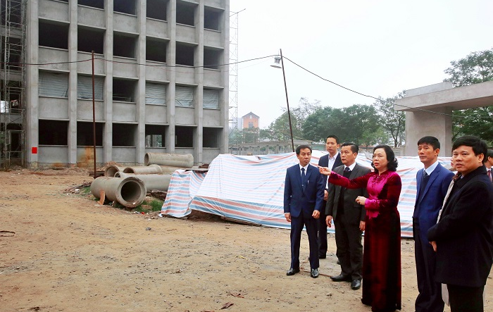 Phó Bí thư Thường trực Thành ủy kiểm tra công tác xây dựng thôn mới tại xã Đông Hội, huyện Đông Anh