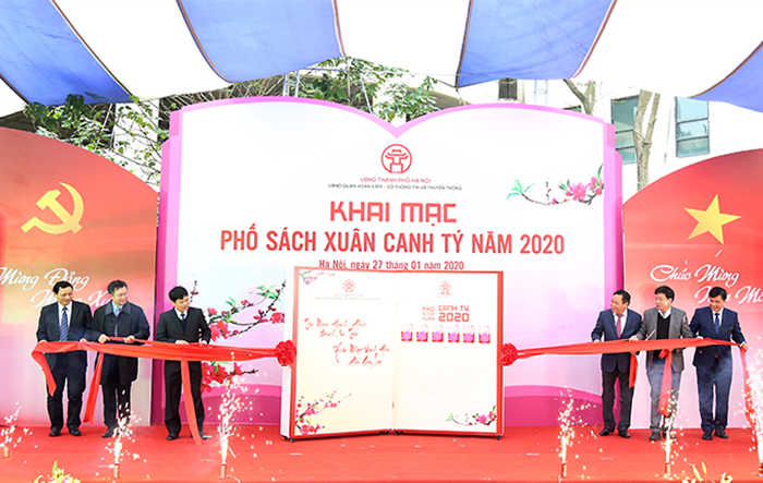 Tưng bừng khai mạc Phố Sách Xuân Canh Tý 2020