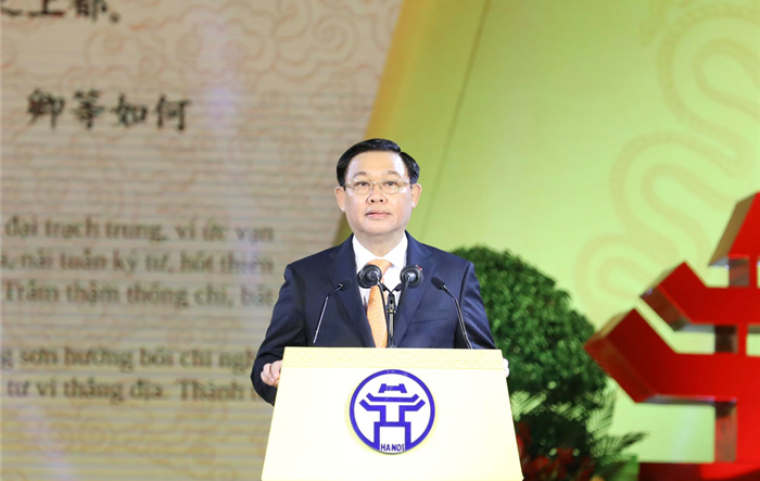 Đem tất cả tinh thần và sức lực, trí tuệ và tài năng,  xây dựng Thủ đô ngày càng giàu đẹp, văn minh, hiện đại 
