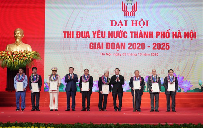 Người thầy khuyết tật là công dân ưu tú của Thủ đô