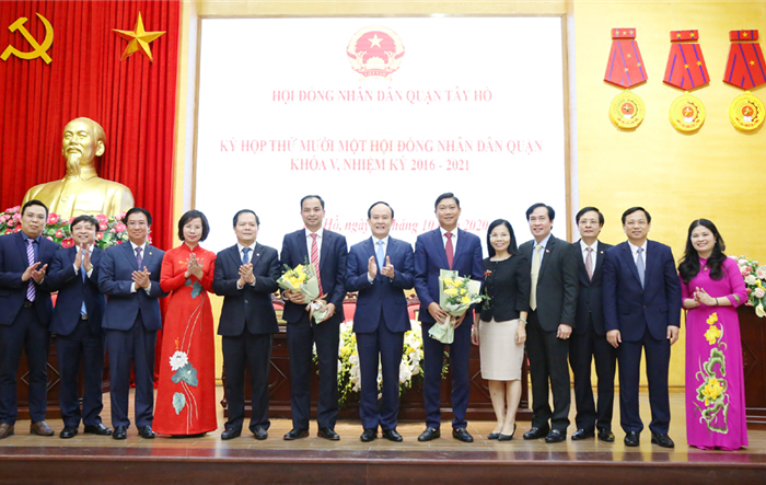 HĐND quận Tây Hồ kiện toàn chức danh Chủ tịch HĐND và UBND Quận
