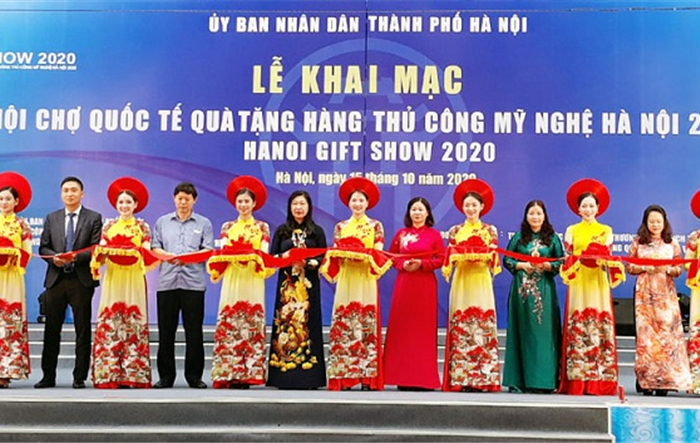 Khai mạc Hội chợ quốc tế quà tặng hàng thủ công mỹ nghệ Hà Nội năm 2020 