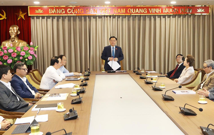 Bí thư Thành ủy Vương Đình Huệ làm việc  với Hội Quy hoạch phát triển đô thị Việt Nam