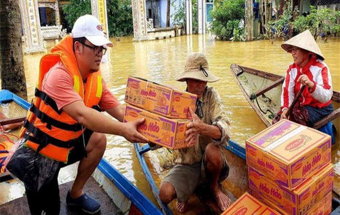 Đâu cần “bì phấn với vôi”