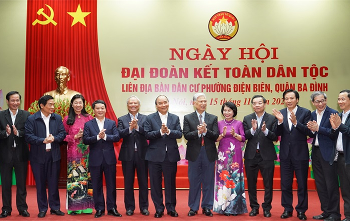 Thủ tướng Nguyễn Xuân Phúc dự Ngày hội Đại đoàn kết toàn dân tộc tại quận Ba Đình
