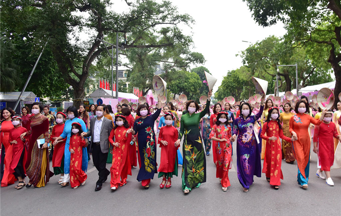 Lễ hội Áo dài “Hương sắc Tràng An”