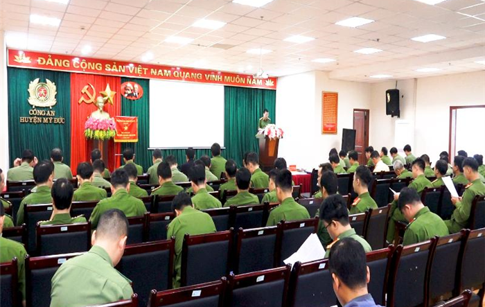 Sơ kết việc bố trí Công an chính quy đảm nhiệm các chức danh Công an xã