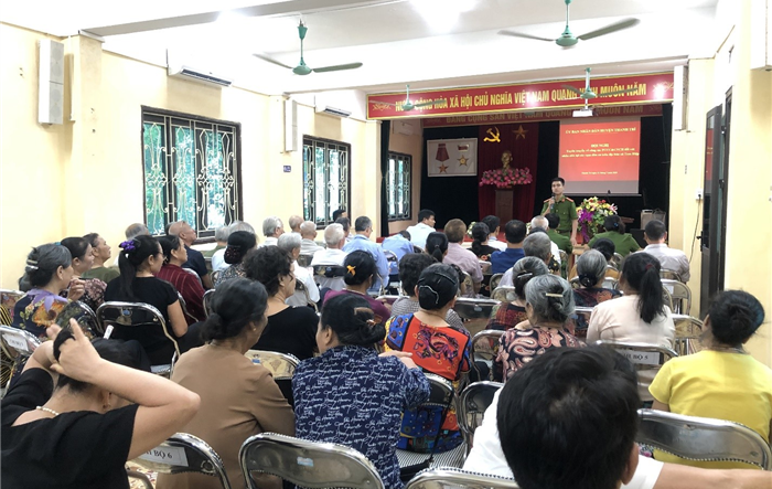 Huyện Thanh Trì: Hiệu quả bước đầu từ việc bố trí Công an chính quy về xã