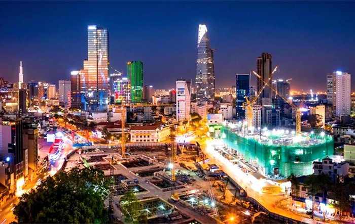 Phê phán các luận điệu xuyên tạc về đổi mới kinh tế và đổi mới chính trị ở Việt Nam