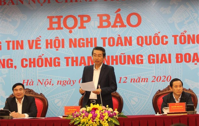 Xử lý nghiêm minh sai phạm, siết chặt kỷ luật, kỷ cương  trong Đảng và bộ máy Nhà nước